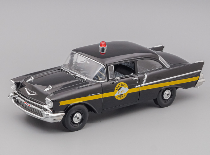(Уценка!) CHEVROLET 150 Sedan (1957), schwarz