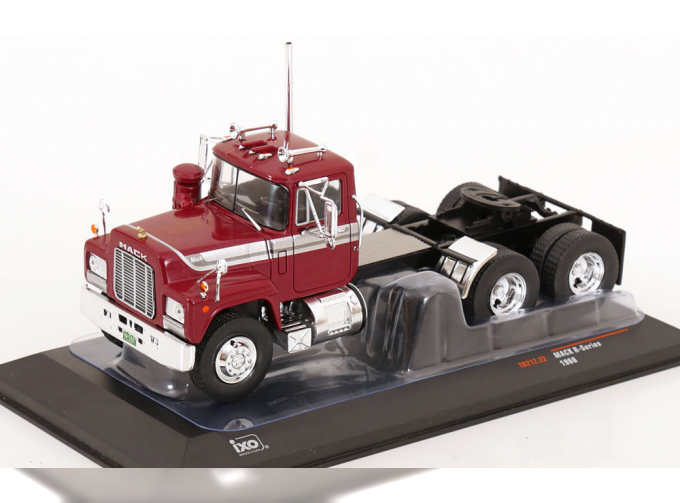 MACK R-series Tractor Truck 3-assi (1966), red