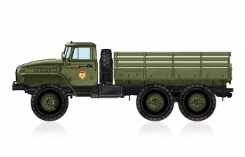 Сборная модель Армейский грузовик Russian URAL-4320