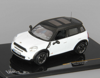 MINI Countryman Cooper S (2011), white black