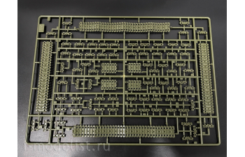 Сборная модель Советская тяжёлая самоходно-артиллерийская установка ИСУ-152
