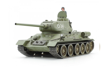 Сборная модель Советский танк T-34-85 с фигурой командира