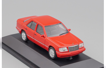 MERCEDES-BENZ E320 Limousine, red