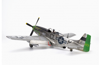 Сборная модель P-51D-10 Mustang Weekend edition