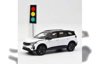 PEUGEOT 5008 GT Black Pack (кроссовер) 2020 Pearl White