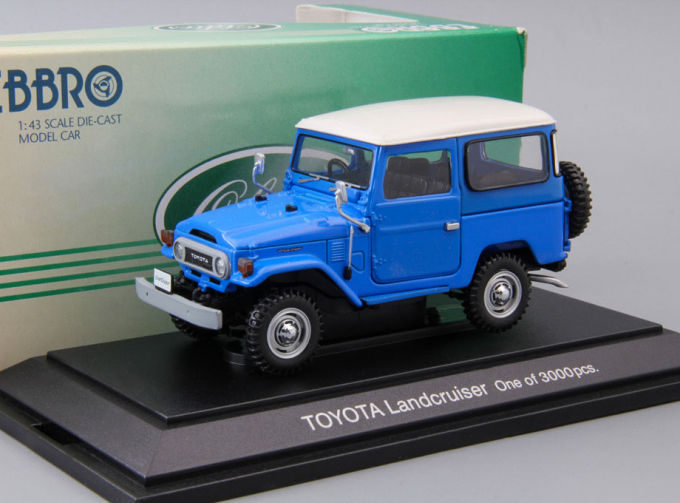 TOYOTA Land Cruiser FJ40V, blue / white