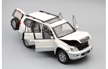 TOYOTA Land Cruiser Prado (2005), white