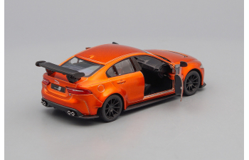 JAGUAR XE SV Project 8, orange