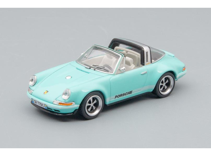 PORSCHE 964 Singer Targa, tiffany blue