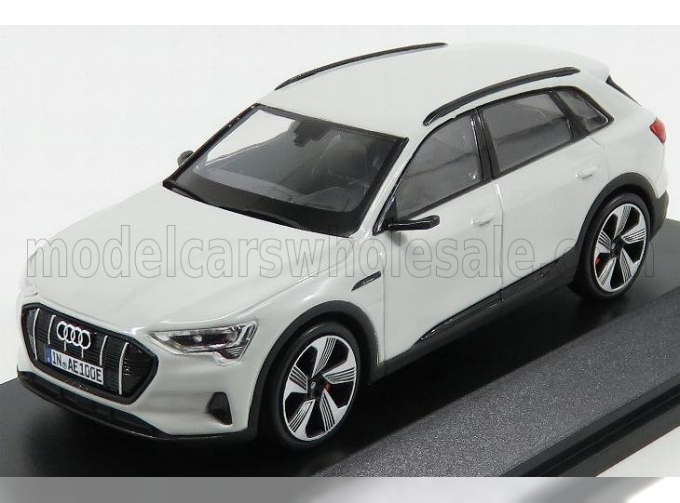 AUDI E-tron (2018), Glacier White