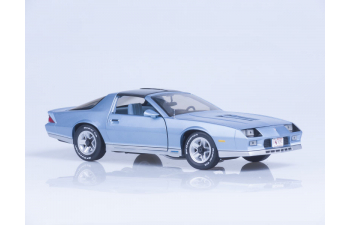 CHEVROLET Camaro (1982), light blue