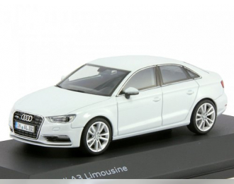 AUDI A3 Limousine 8V (2013), gletscher white met