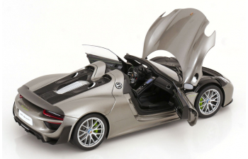 PORSCHE 918 Spyder Weissach Package (2013), silver/grey-metallic