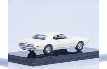 MERCURY Cougar (1967), polar white