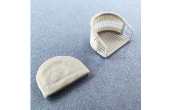 Плетеное сиденье с подушкой и кожаной обивкой