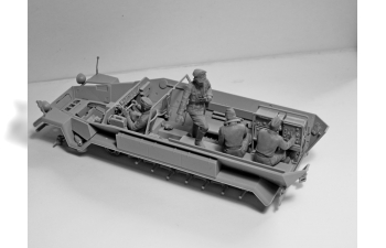 Сборная модель Sd.Kfz.251/6 Ausf.A с экипажем