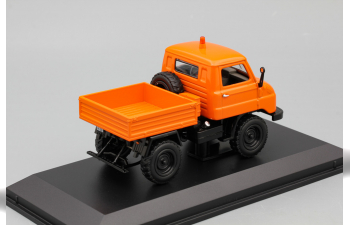 MERCEDES-BENZ Unimog U-411 1956, orange