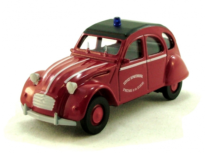 CITROEN 2CV Service departemental dincendie et de secours, Sapeurs pompiers vintage 1:43, красный