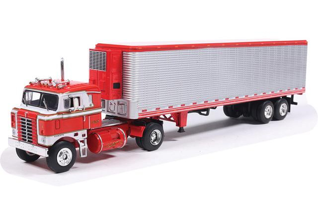 KENWORTH Bullnose with vintage chrome trailer (1950), red and white