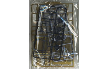 Сборная модель TOYOTA VZN130G HILUX SURF LIFT UP '91