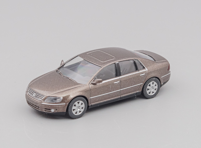 VOLKSWAGEN Phaeton, cairograymetallic