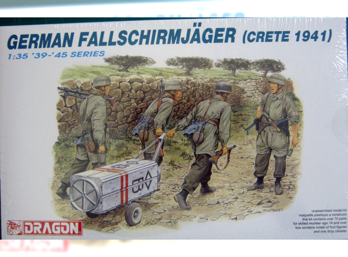 Сборная модель Солдаты German Fallschirmjager (Crete 1941)