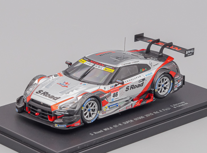 NISSAN GT-R NISMO GT500 #46 Super GT - 2015 - Motoyama, Yanagida, silver / grey