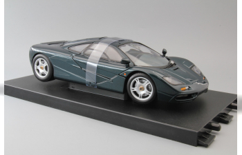 McLaren F1 GTR Road Car (1996), green metallic