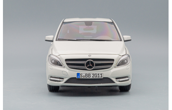 MERCEDES-BENZ B-Klasse W246 B180 (2011), white