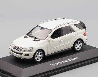 MERCEDES-BENZ M-Class Off-Roader W164 (2005), white calcit