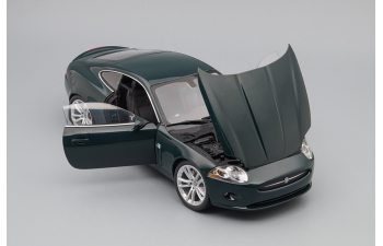 JAGUAR XK Coupe 2006, dark green