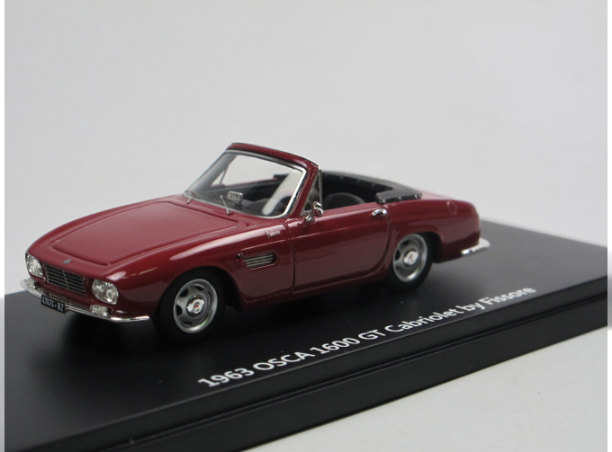 OSCA 1600 GT cabrio (1963), dark red