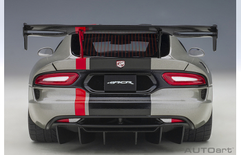 Dodge Viper ACR 2017 (billet silver metallic/black stripes)