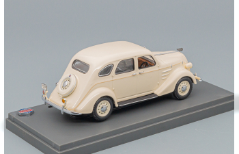 TOYODA AA Sedan (1936), ivory