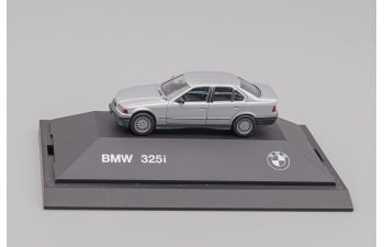 BMW 325i, silver