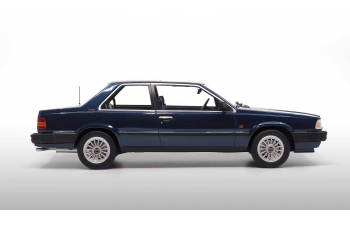 Volvo 780 1986 new edition, Blue