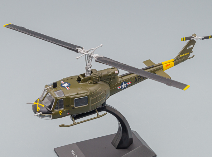 BELL UH-1 "IROQUOIS" из серии Военные Вертолеты