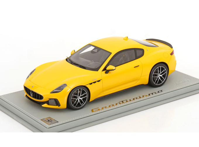 MASERATI Granturismo Trofeo (2023) - Con Vetrina - With Showcase, Giallo Corsa - Yellow Met