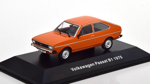 VOLKSWAGEN Passat B1 (1975), orange