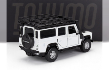 LAND ROVER Defender 110 Station Wagon (1999), white