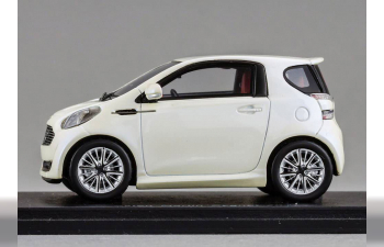 ASTON MARTIN Cygnet (2012), met white