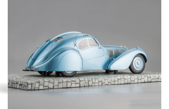 BUGATTI Type 57 SC Atlantic (1936), blue metallic