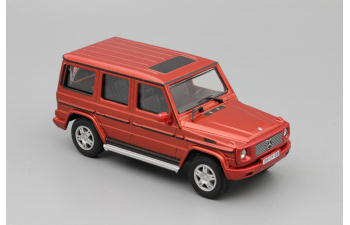 MERCEDES-BENZ G-Class G500, orange metallic