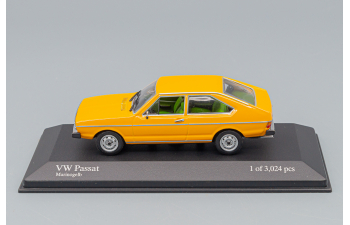 VOLKSWAGEN Passat (1975), yellow