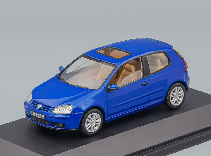 VOLKSWAGEN Golf V 3-dr (2005), blue