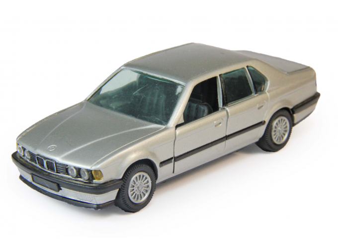 BMW 735i Limousine, silver