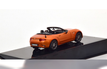 MAZDA MX-5 Roadster 2019 Metallic Orange