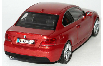 BMW 1er Coupe E82 (2007), sedona rot met.