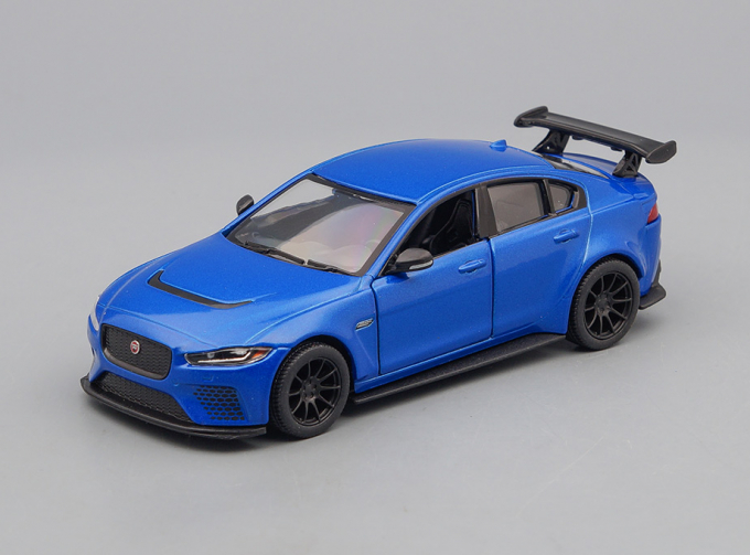 JAGUAR XE SV Project 8, blue