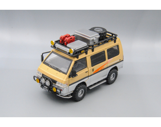 MITSUBISHI Delica, бежевый, 18 см.